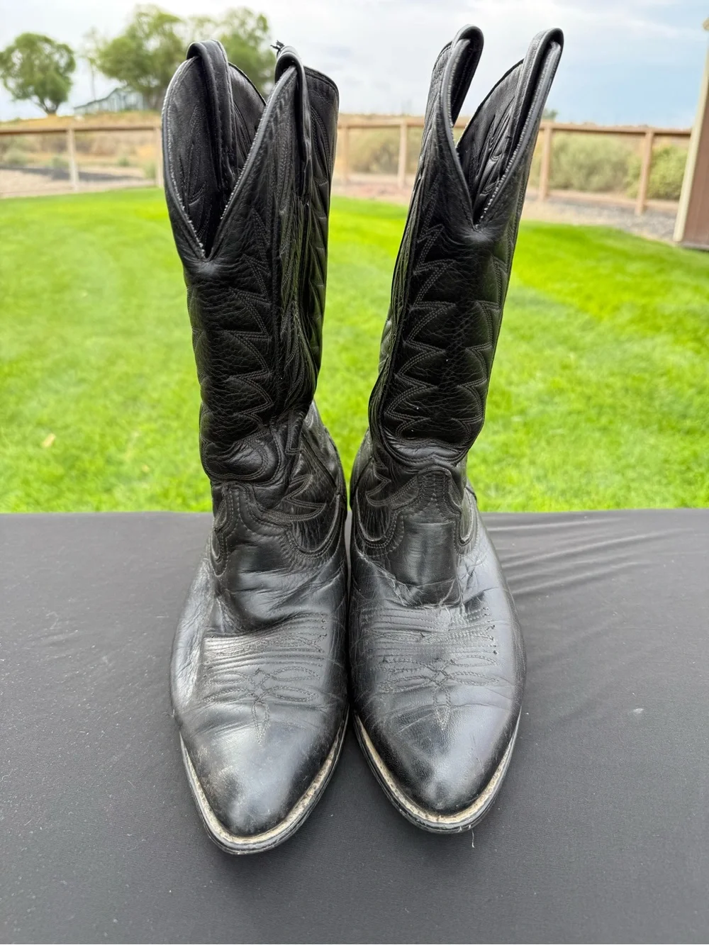 Vintage Tony Lama 6991 USA made Cowboy Boots Size 9 E Men’s Black Leather.